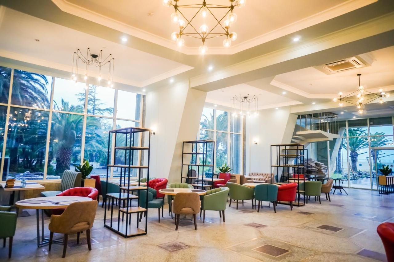Amza Park Hotel Gagra Exterior foto