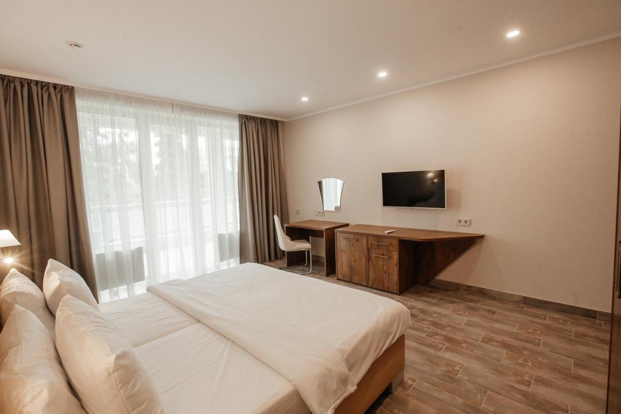 Amza Park Hotel Gagra Exterior foto
